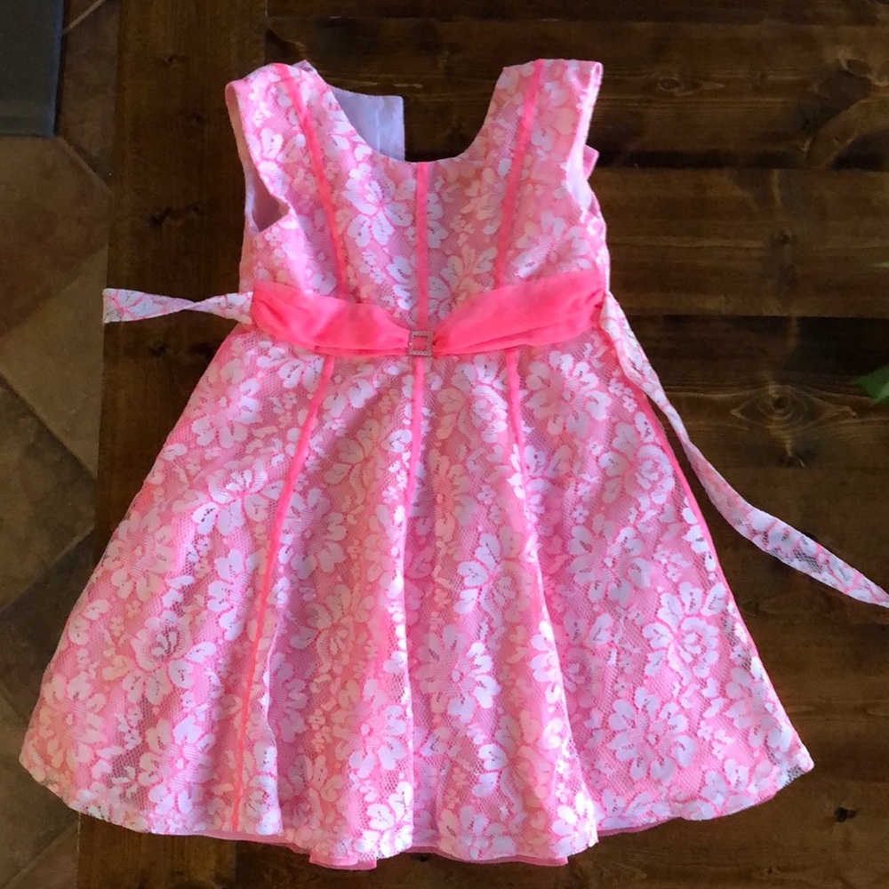 Girls pink dress